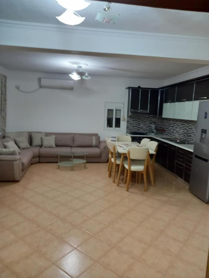 Villa Cerpja Kamez Esterno foto