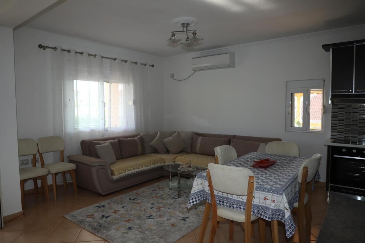 Villa Cerpja Kamez Esterno foto
